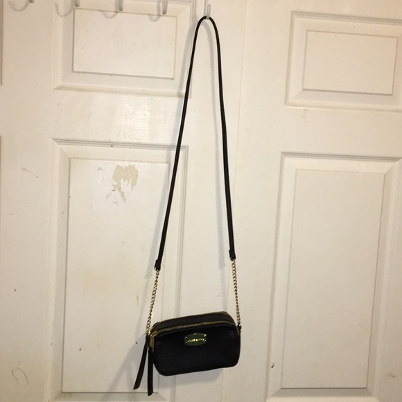 Liz Claiborne cross over purse - Picture 1 of 5